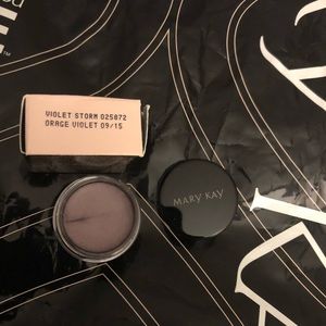 NWB Beautiful MaryKay Violet Storm Cream Eyeshadow